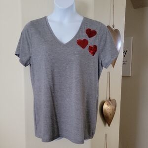 LANE BRYANT Gray V-Neck Short Sleeve Top w/Red Sequined Hearts sz 14/16 NWT